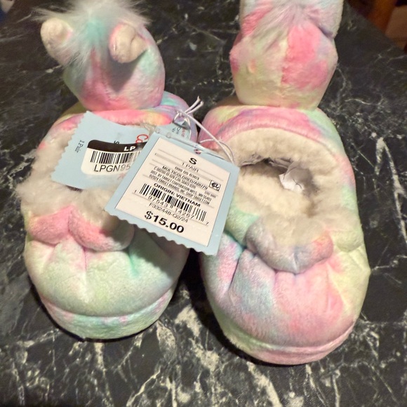 Cat and Jack Girls Multicolored Plush Magic Unicorn Slippers - Picture 8 of 8